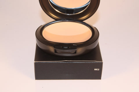 MAC Studio Fix Powder (NW30)