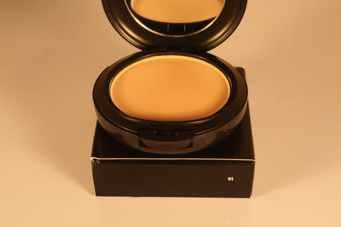 MAC Studio Fix Powder (N5)