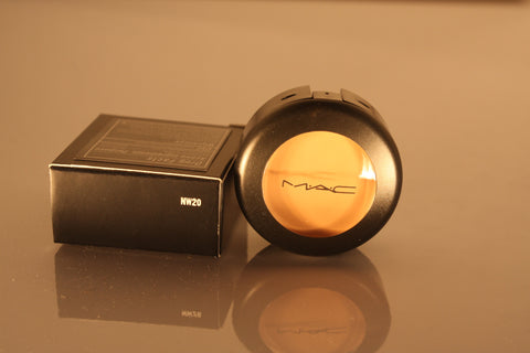 MAC Cream Concealer (NW20)